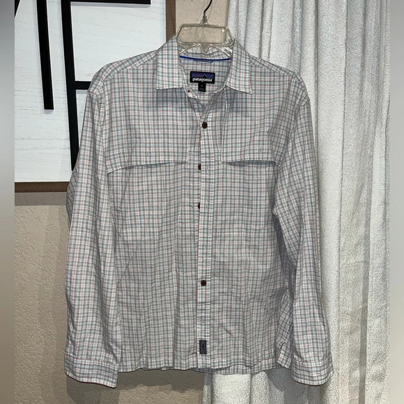 Patagonia Other - Patagonia men’s fishing long sleeve shirt